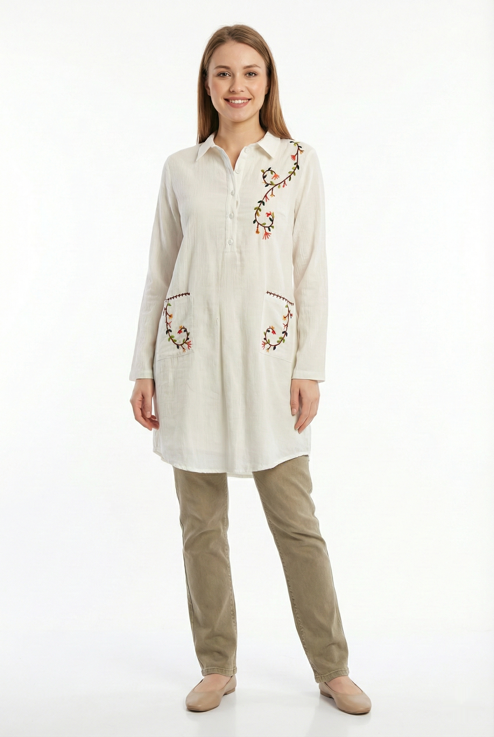 Uzun Kol Sevim Düğmeli Klasik Yaka Çift Cepli Şile Bezi Nakışlı Tunik Krem Krm