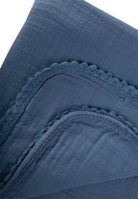 Çiftkat Ponpon Şeritli Müslin Bebek Battaniyesi100X100 cm +/- 3 cm İndigo Mavi