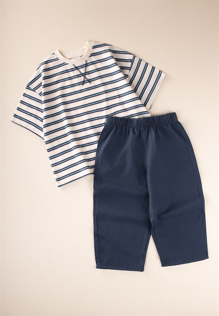 Oversize T-Shirt  Geniş Kesim Pantolon Takım 2-10 Yaş LACİVERT ÇİZGİLİ