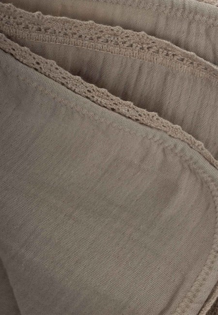 Dantel İşlemeli Tekkat Müslin Battaniye 100X100 cm +/- 3 cm Vizon