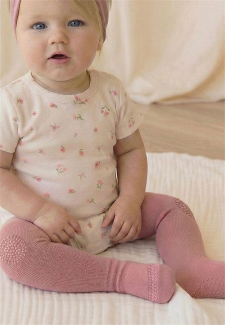 Emekleme Ve Kaymaz Külotlu Çorap 6-24 Ay GÜL KURUSU