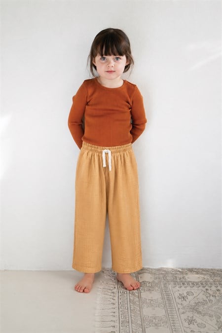Organic Beli Fırfırlı Geniş Kesim Müslin Pantolon 1-8 Yaş Sundres