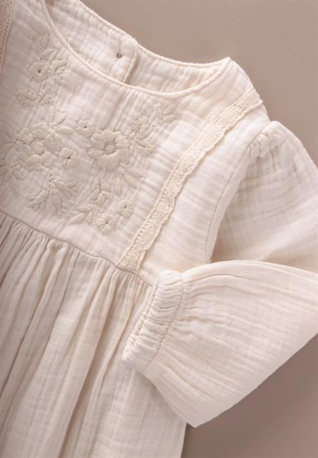 Organik Nakışlı Dantel Detaylı Müslin Elbise 1-10 Yaş Naturel