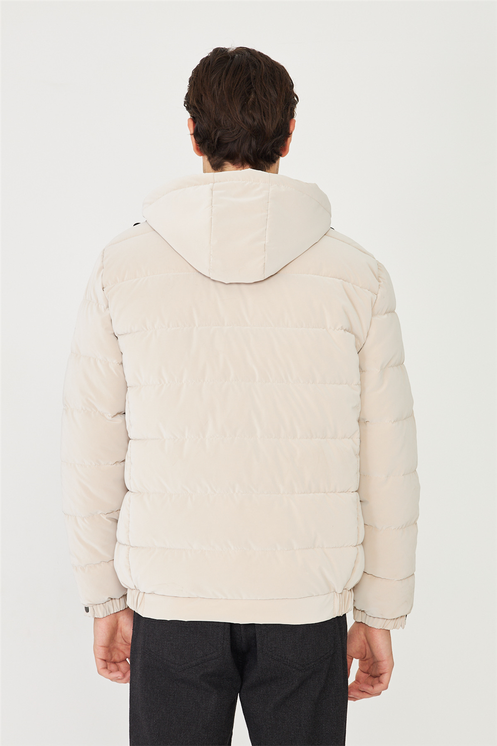 Bej Kapüşonlu Termal Isı Yalıtımlı Şişme Mont