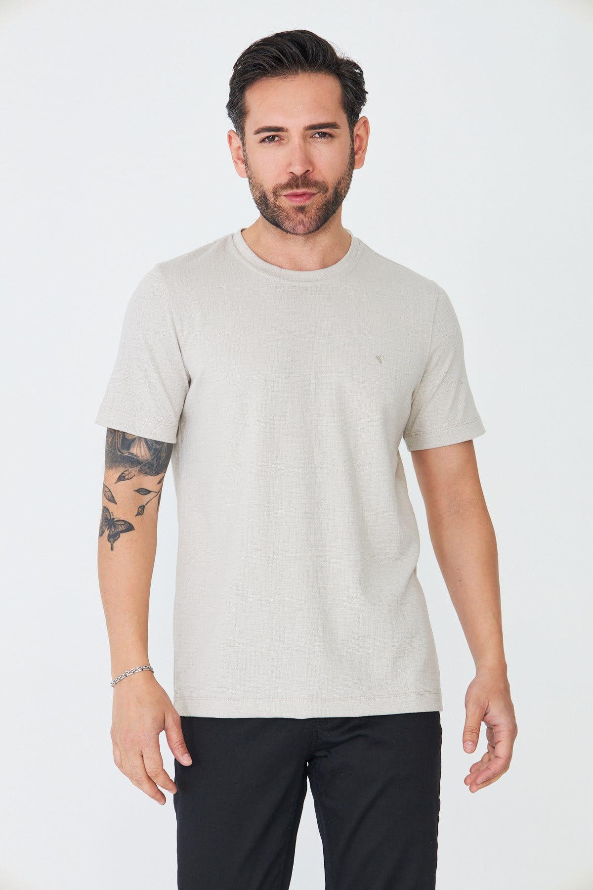 Bej Mikro Desenli Basic Erkek Tişört