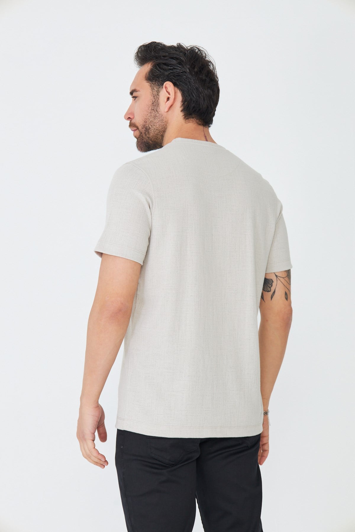 Bej Mikro Desenli Basic Erkek Tişört