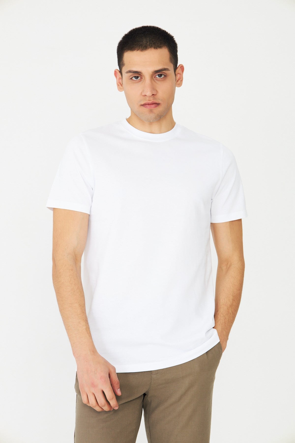 Beyaz Basic Bisiklet Yaka Erkek T-Shirt