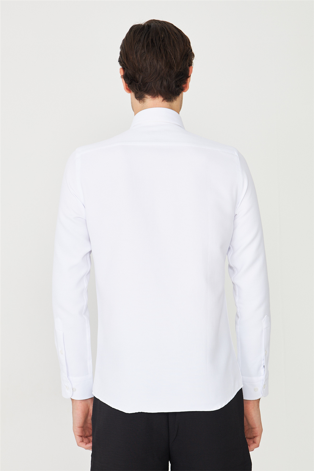 Beyaz Düğmeli Yaka Uzun Kollu Gömlek Slim Fit