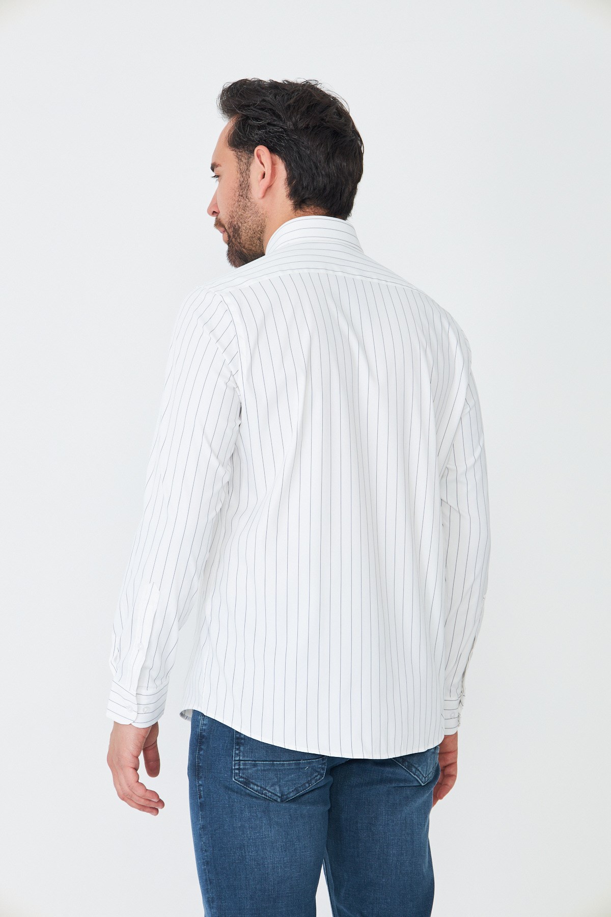 Beyaz Lacivert Çizgili Slim Fit Erkek Gömlek