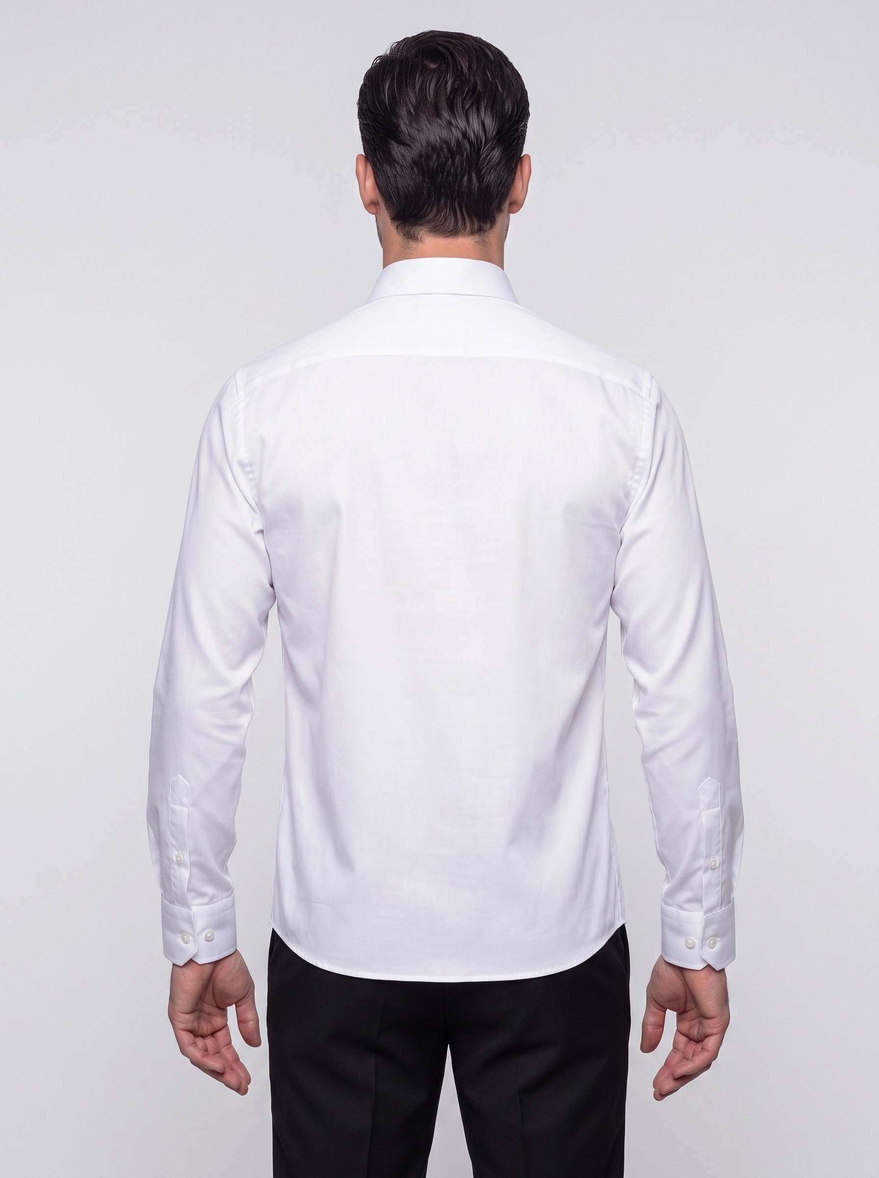 Beyaz Non-Iron Pamuklu Dynamic Fit Erkek Uzun Kollu Gömlek