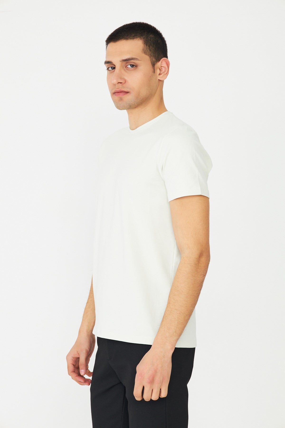 Ekru Basic Bisiklet Yaka Erkek T-Shirt