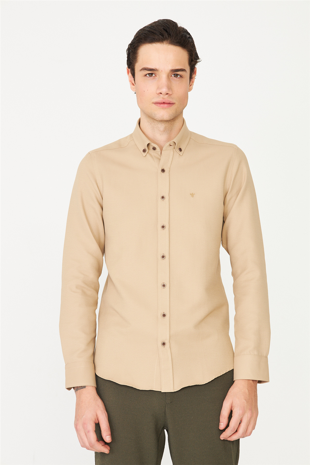 Krem Düğmeli Yaka Uzun Kollu Gömlek Slim Fit
