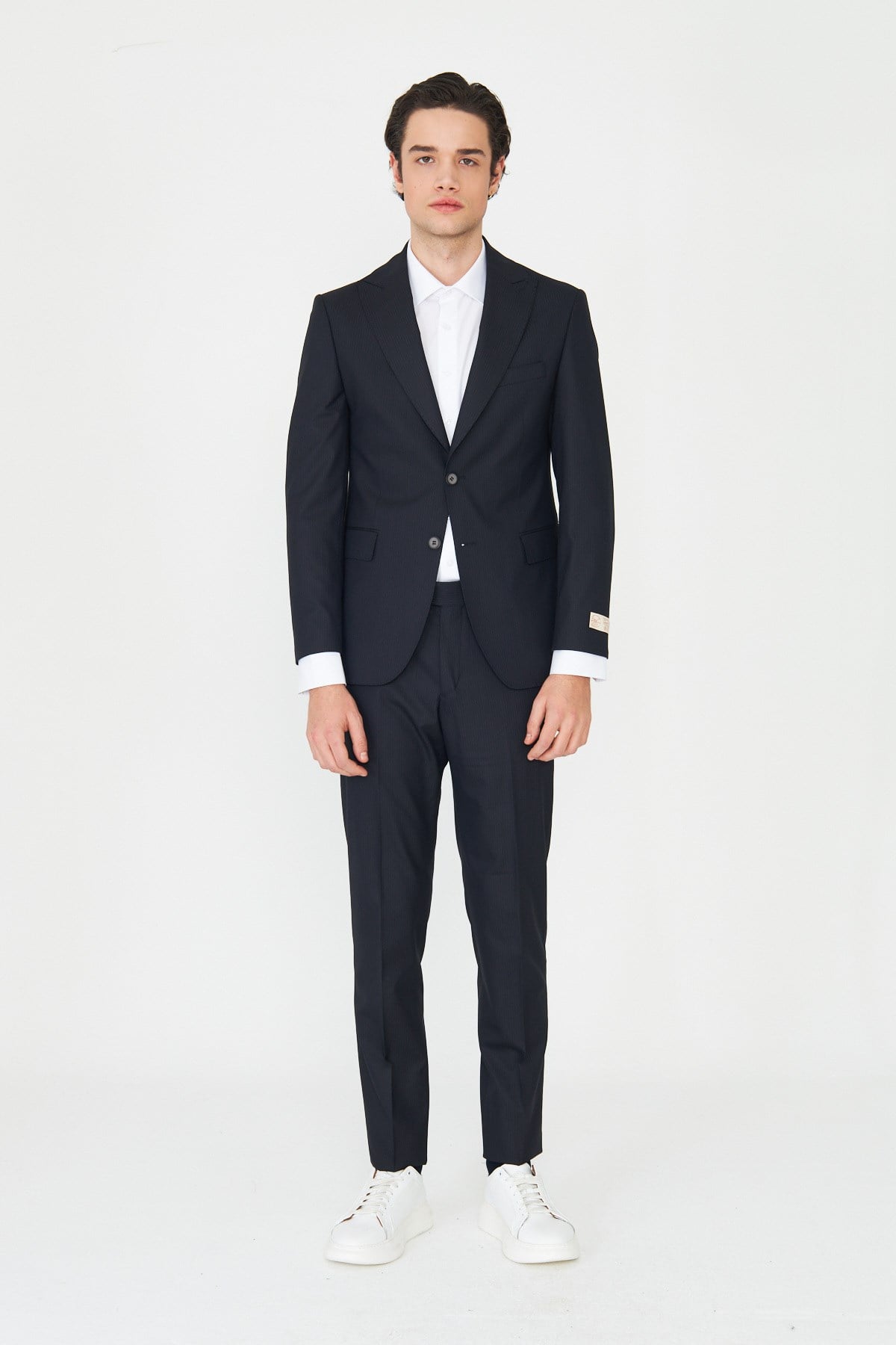 Lacivert İnce Çizgili Modern Slim Fit Klasik Yaka Takım Elbise