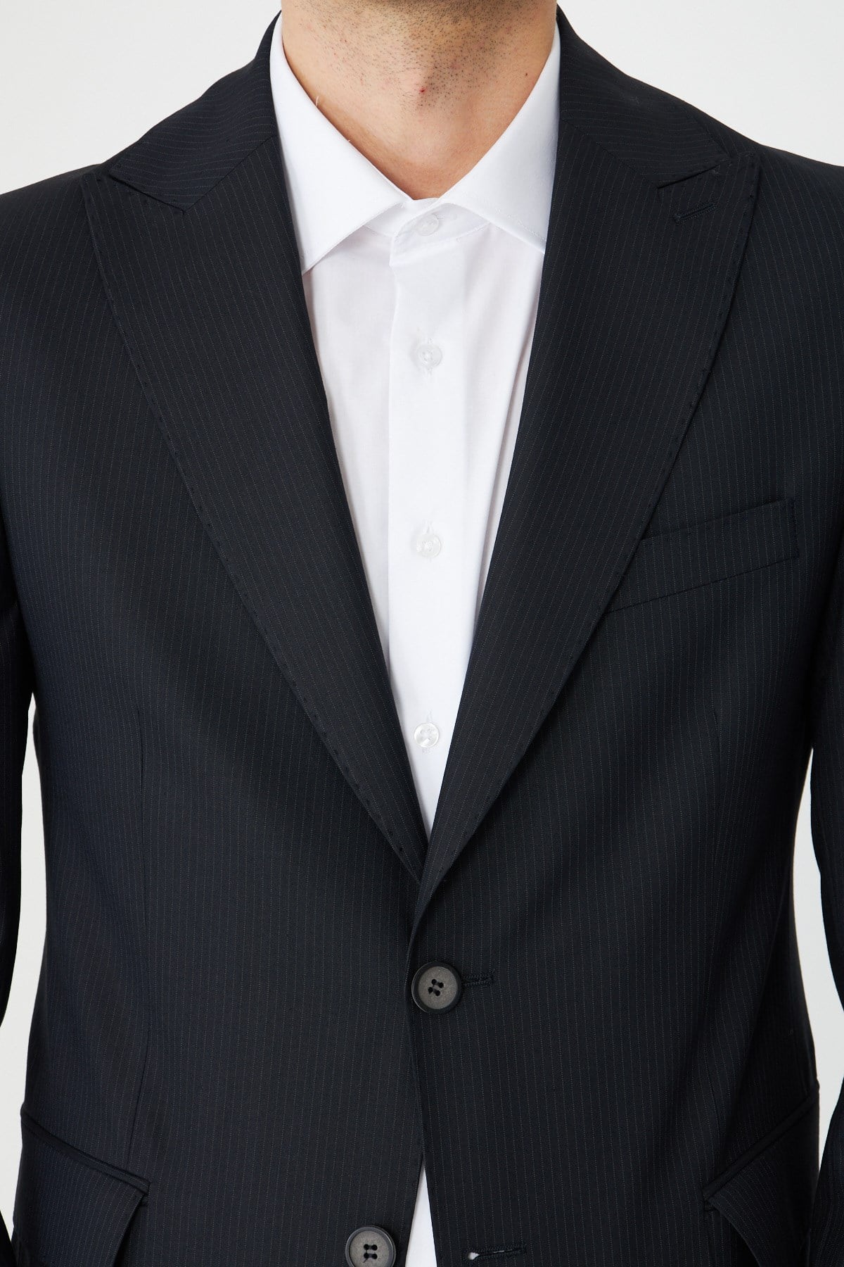 Lacivert İnce Çizgili Modern Slim Fit Klasik Yaka Takım Elbise