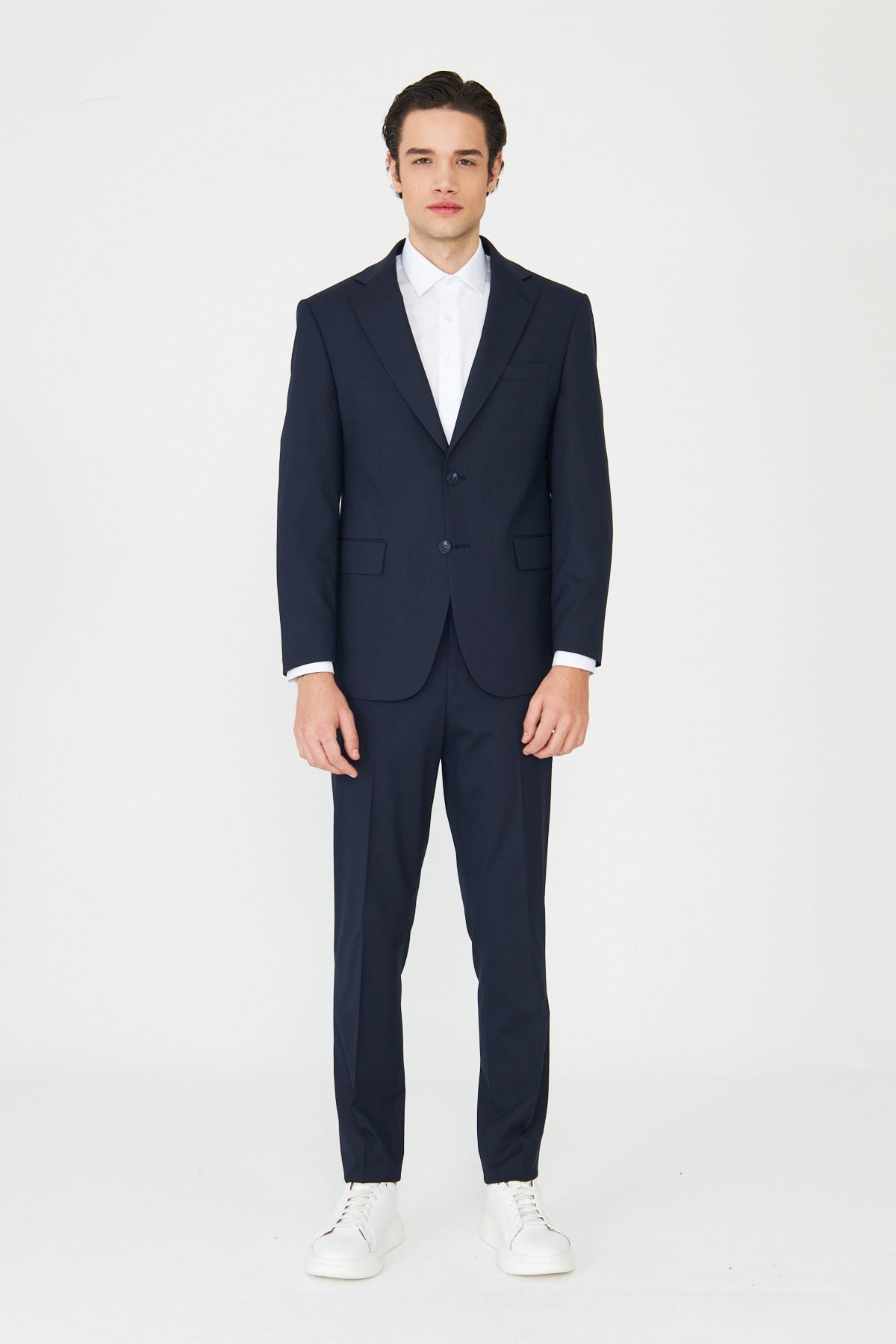 Lacivert Modern Slim Fit Dokulu Kumaş Şık Klasik Yaka Zamansız Takım Elbise