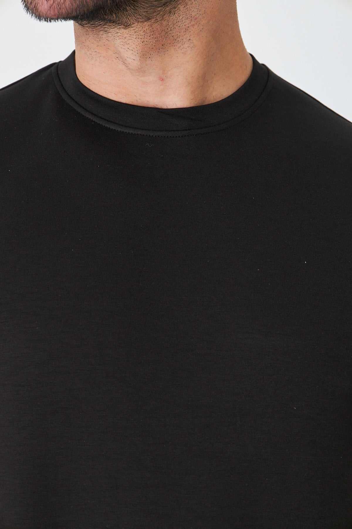 Siyah Bisiklet Yaka Basic T-shirt