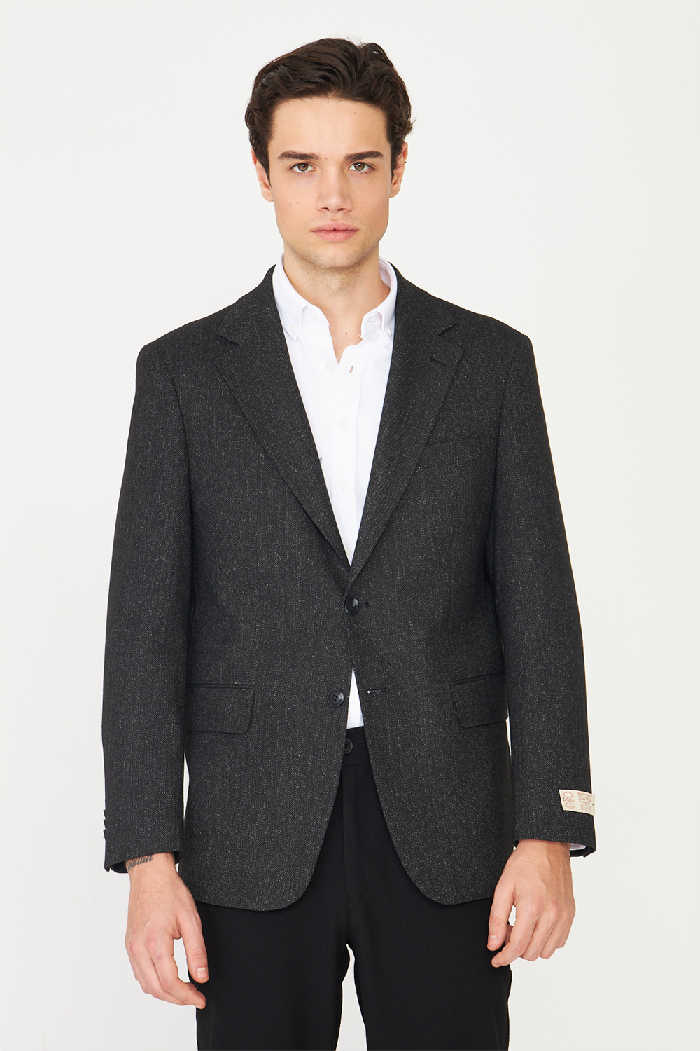 Siyah Balıksırtı Desenli Blazer Ceket