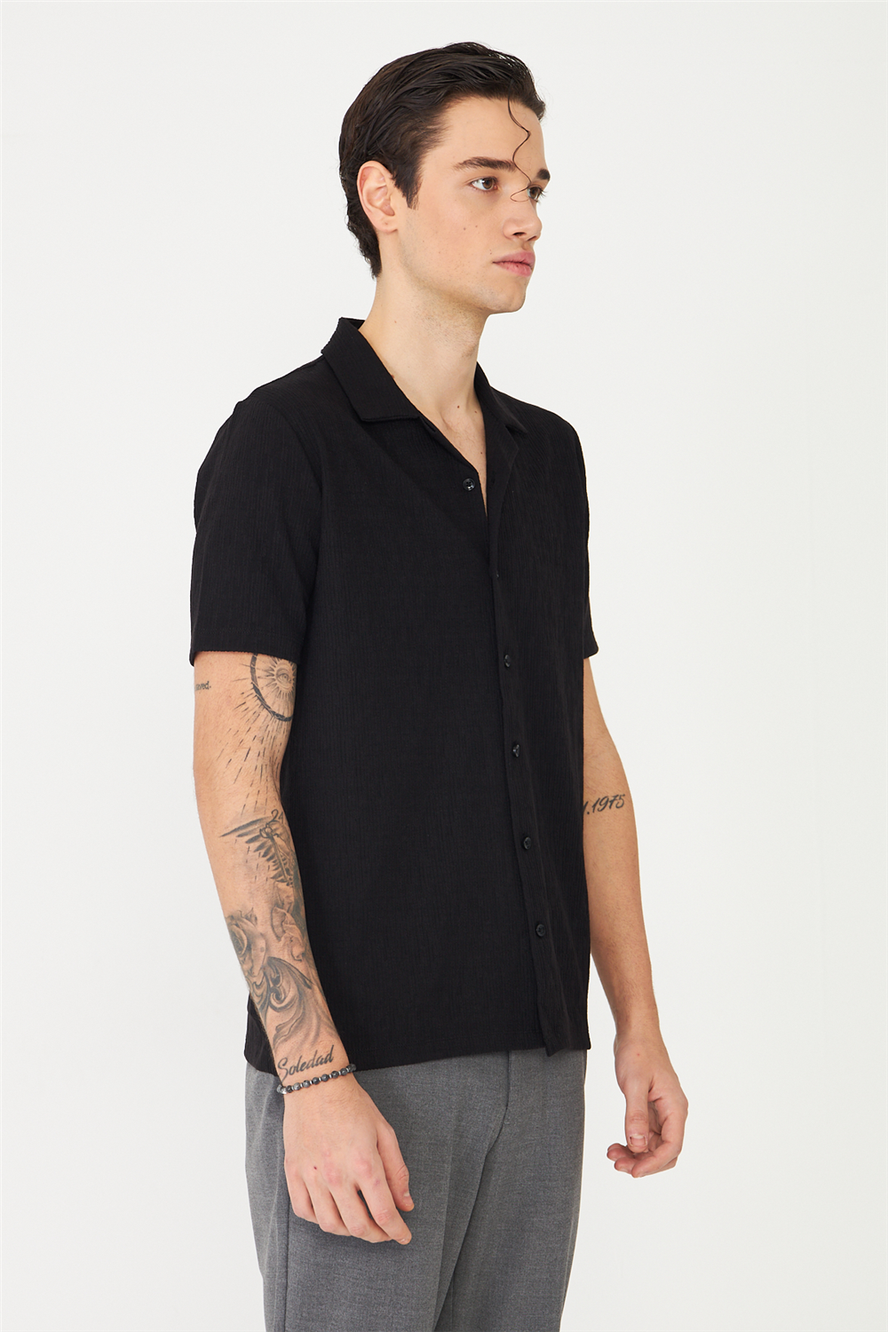 Siyah Gömlek T-Shirt 