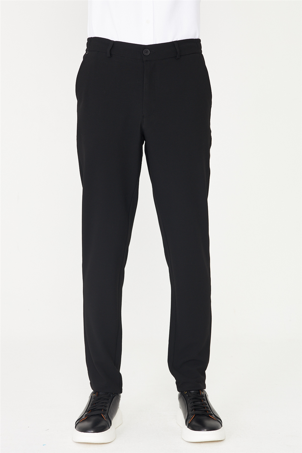 Siyah Klasik Kesim Kumaş Pantolon Slim Fit