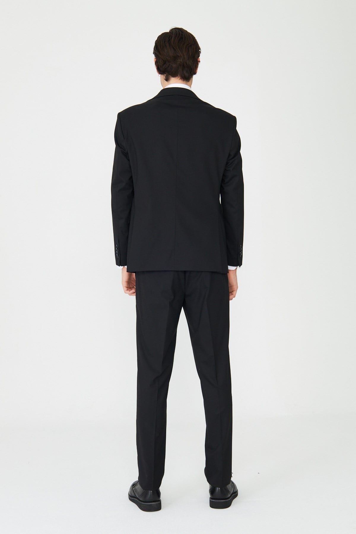 Siyah Modern Slim Fit Dokulu Kumaş Klasik Yaka Takım Elbise