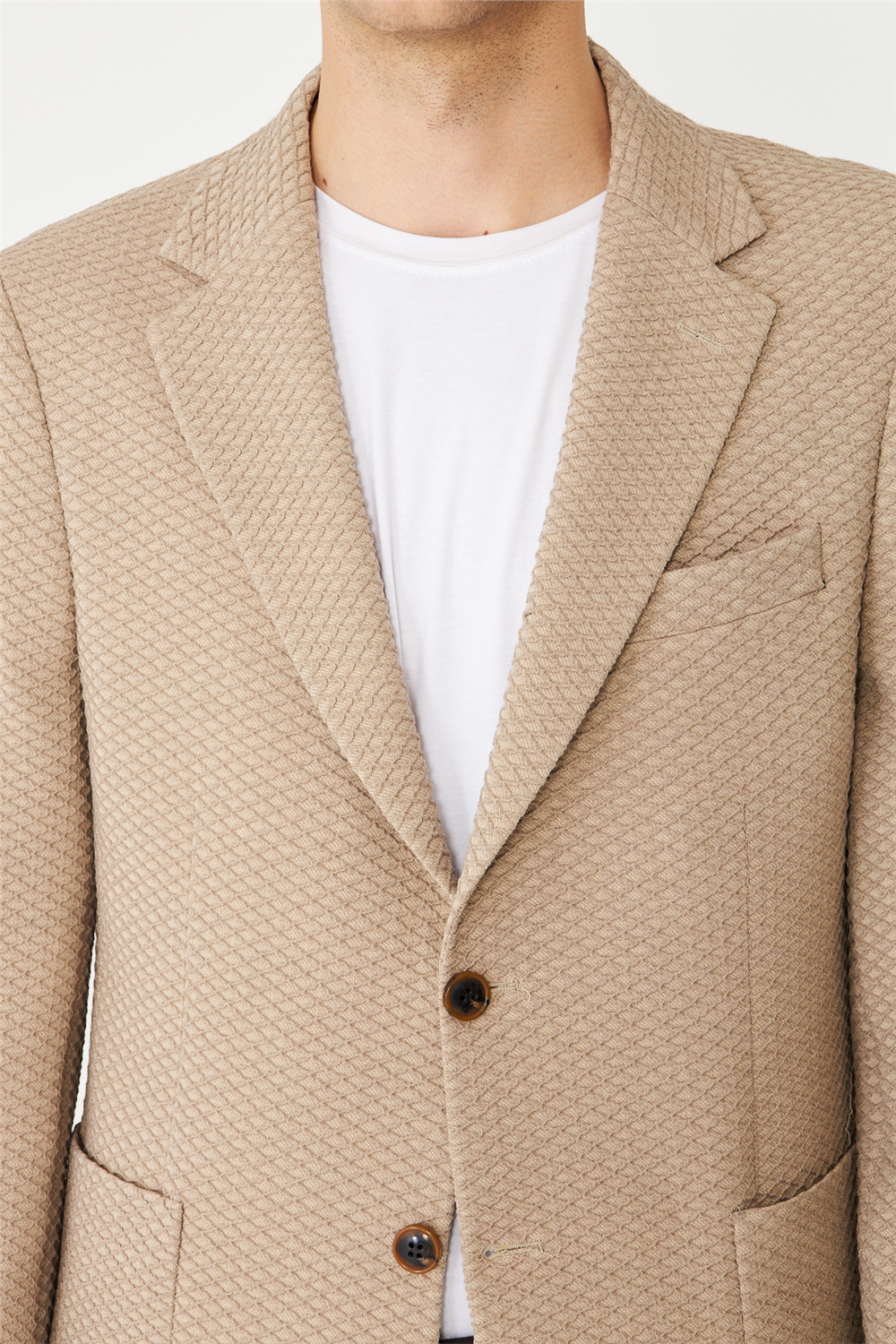 Bej Dokulu Modern Kesim Düğmeli Blazer Ceket