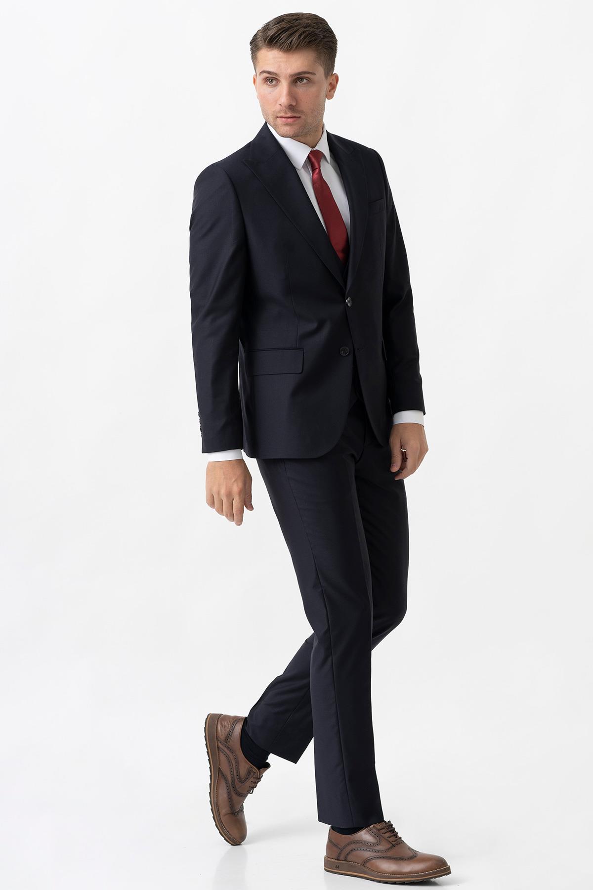 Lacivert Slim Fit Kalıp Yelekli Klasik Esnek Likralı Kapaklı Cepli Takım Elbise
