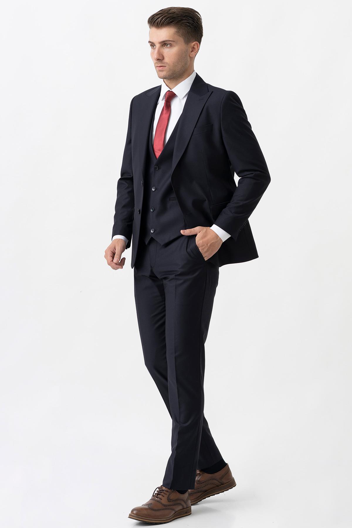 Lacivert Slim Fit Kalıp Yelekli Klasik Esnek Likralı Kapaklı Cepli Takım Elbise