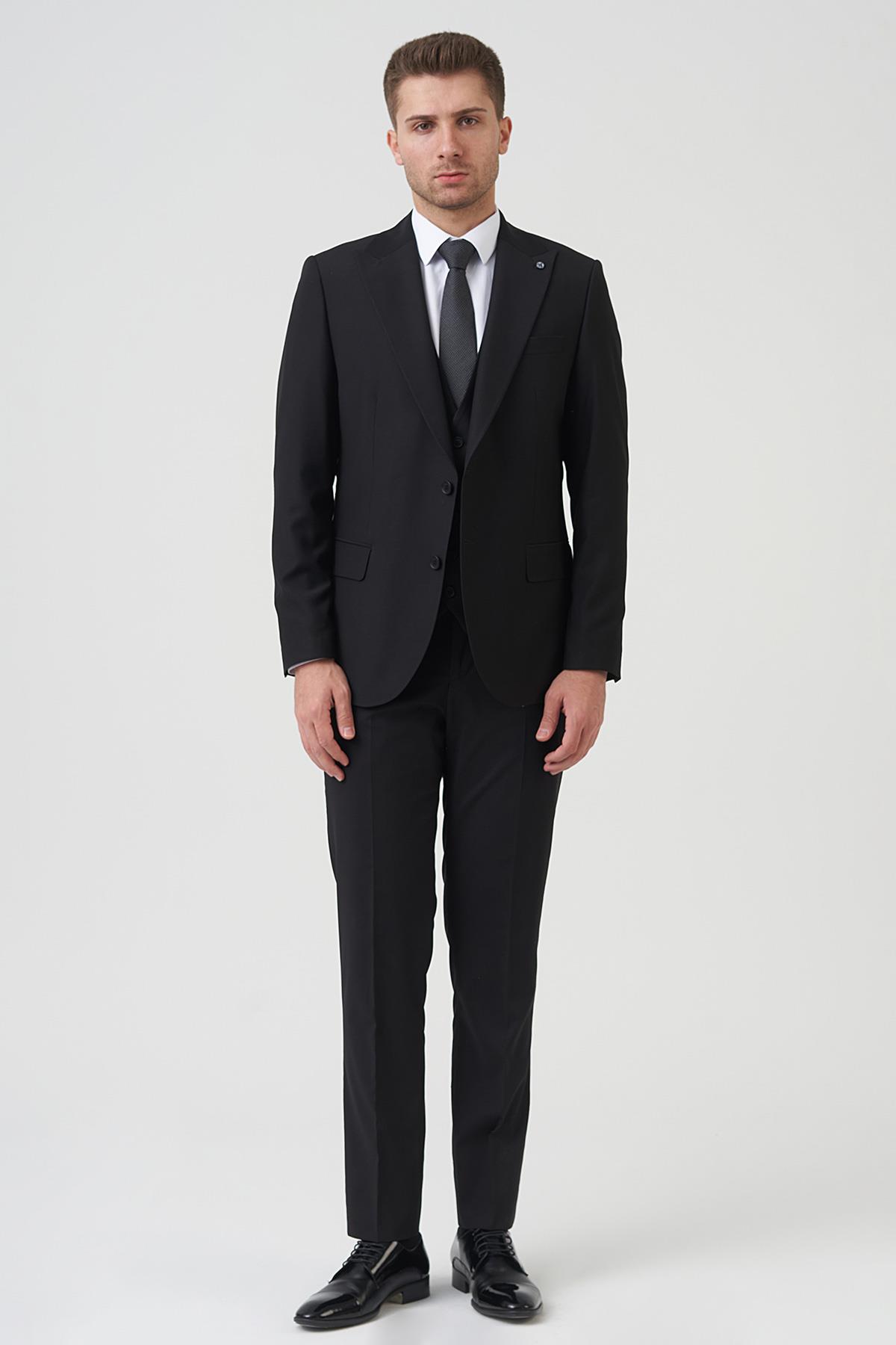 Siyah Slim Fit Kalıp Kapaklı Cepli Premium Takım Elbise