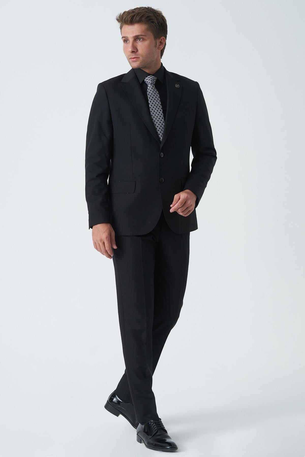 Siyah Slim Fit Kalıp Klasik Esnek Likralı Kapaklı Cepli Takım Elbise