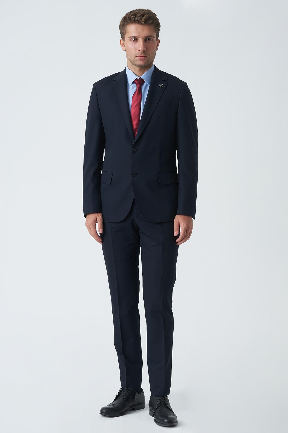 Lacivert Slim Fit Kalıp Klasik Esnek Likralı Kapaklı Cepli Takım Elbise