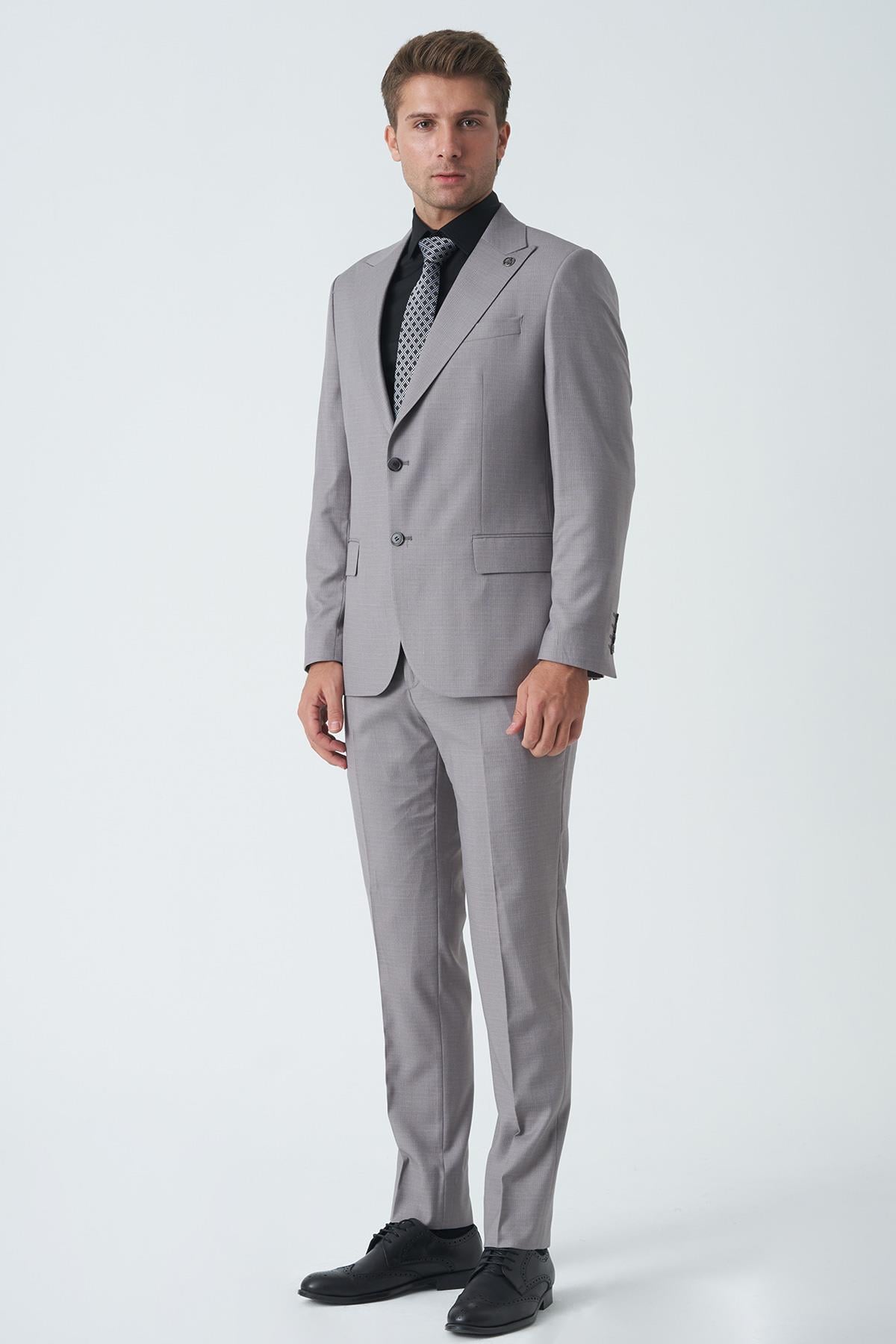 Gri Slim Fit Kalıp Esnek Likralı Kapaklı Cepli Takım Elbise