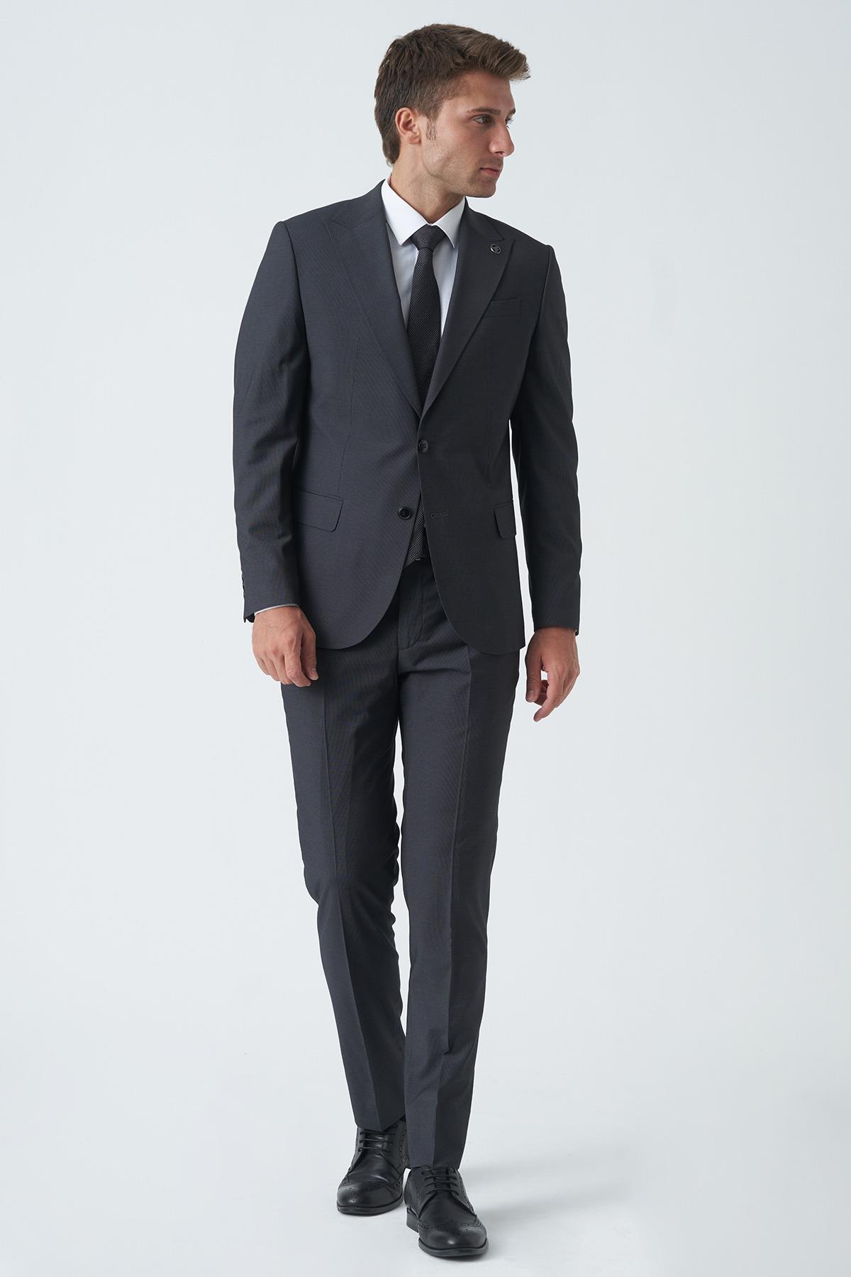 Antrasit Slim Fit Kalıp Esnek Likralı Kapaklı Cepli Takım Elbise