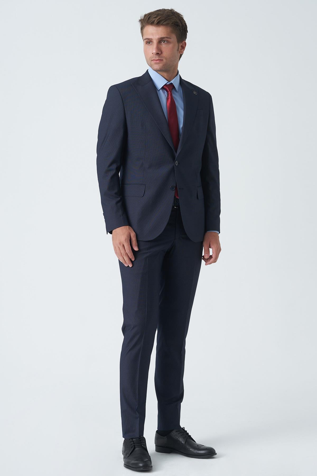 Lacivert Slim Fit Kalıp Esnek Likralı Kapakl Cepli Takım Elbise