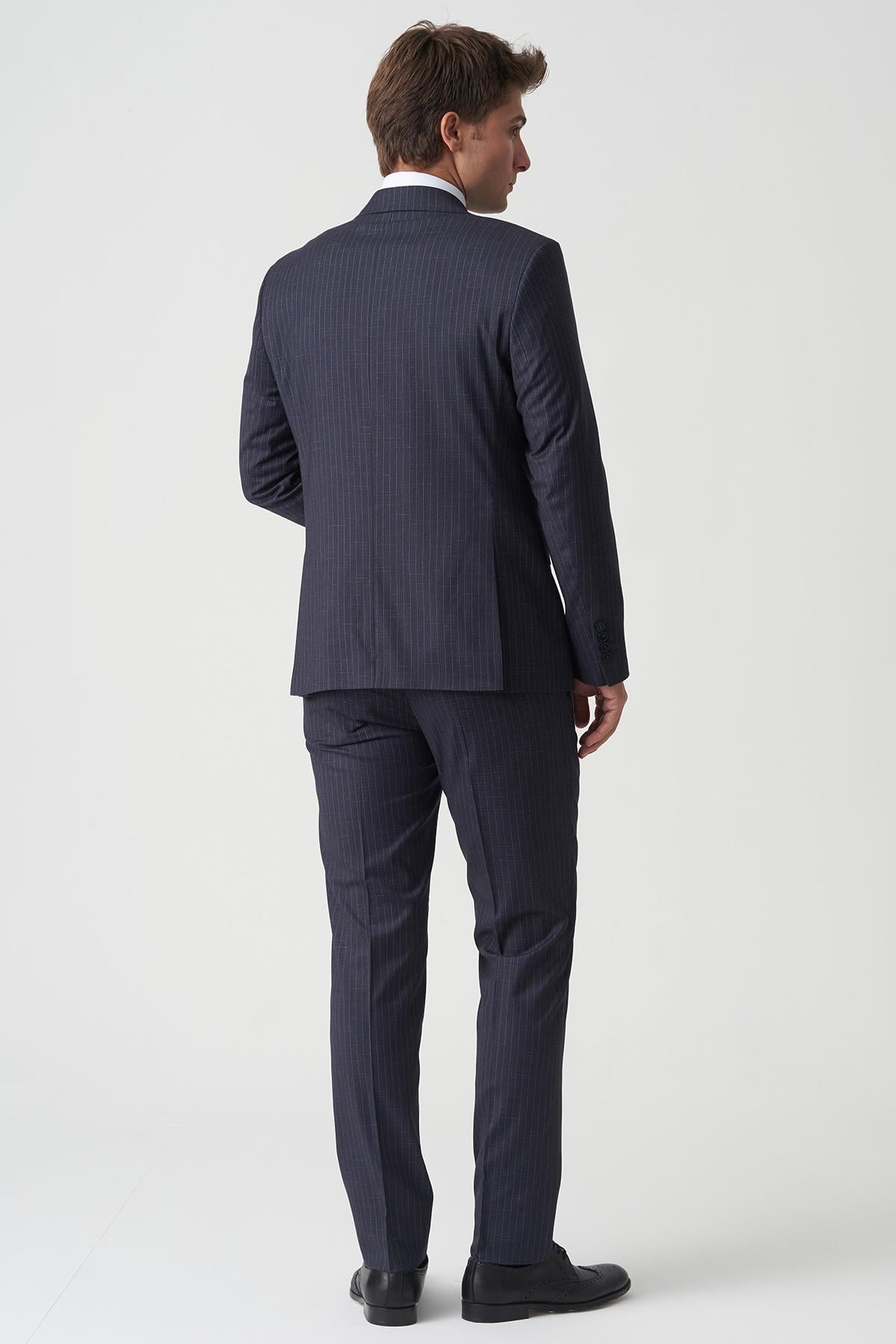 Lacivert Beyaz İnce Çizgili Slim Fit Kalıp Kruvaze Premium Takım Elbise