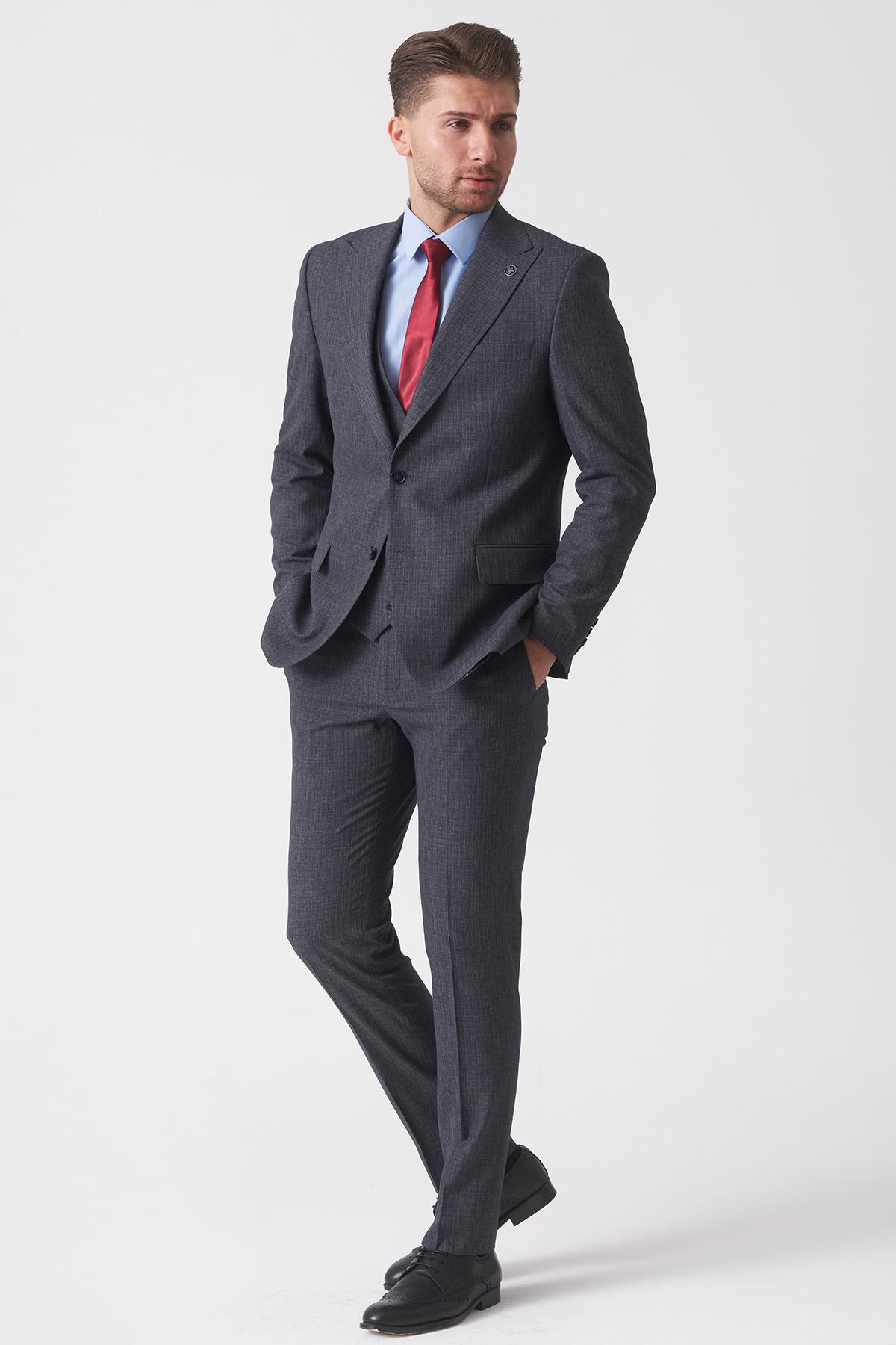 Gri Slim Fit Kalıp Yelekli Klasik Efektli Kumaş Esnek Likralı Kapaklı Cepli Takım Elbise
