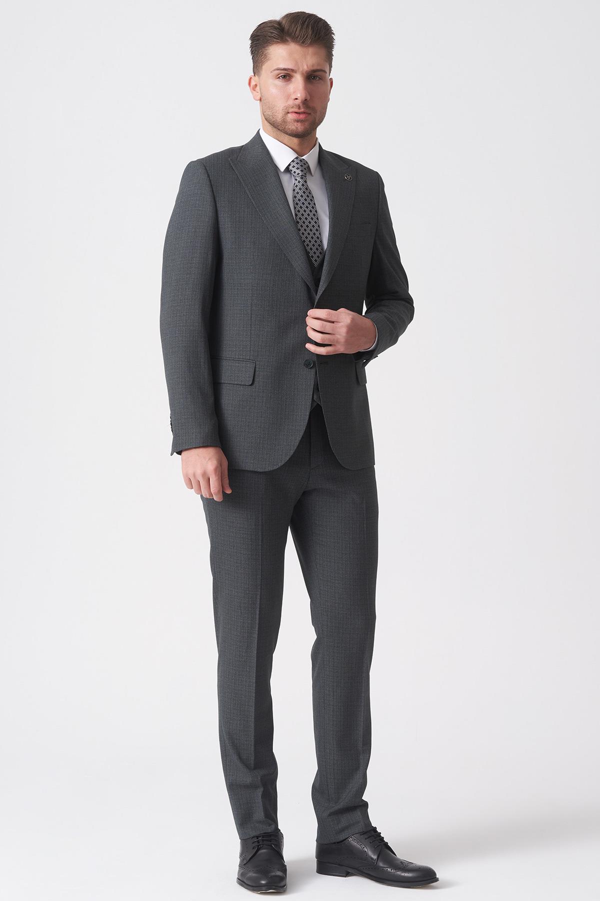 Gri Slim Fit Kalıp Yelekli Klasik Esnek Likralı Kapaklı Cepli Takım Elbise