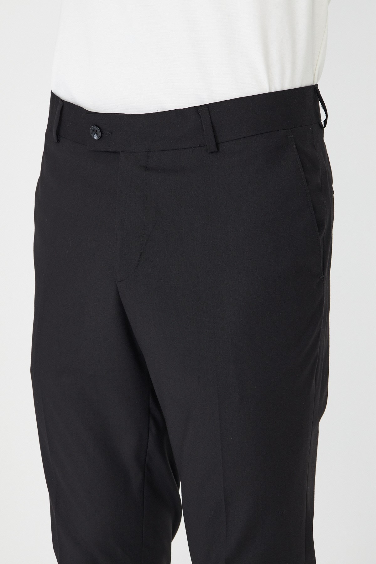 Siyah Modern Kesim Kumaş Pantolon