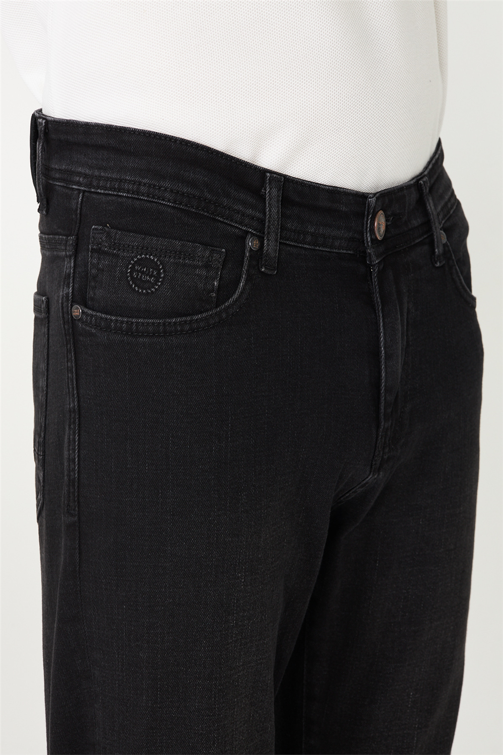 Siyah Düz Kesim Modern Jean