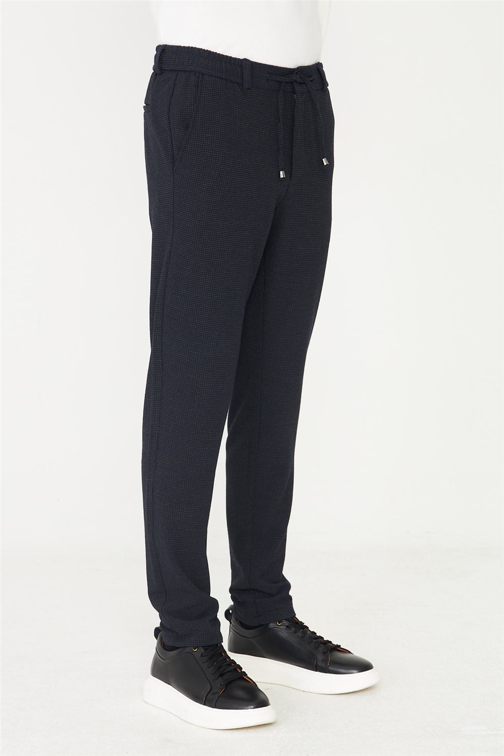 Lacivert Mikro Desenli Bağcıklı Modern Jogger Pantolon