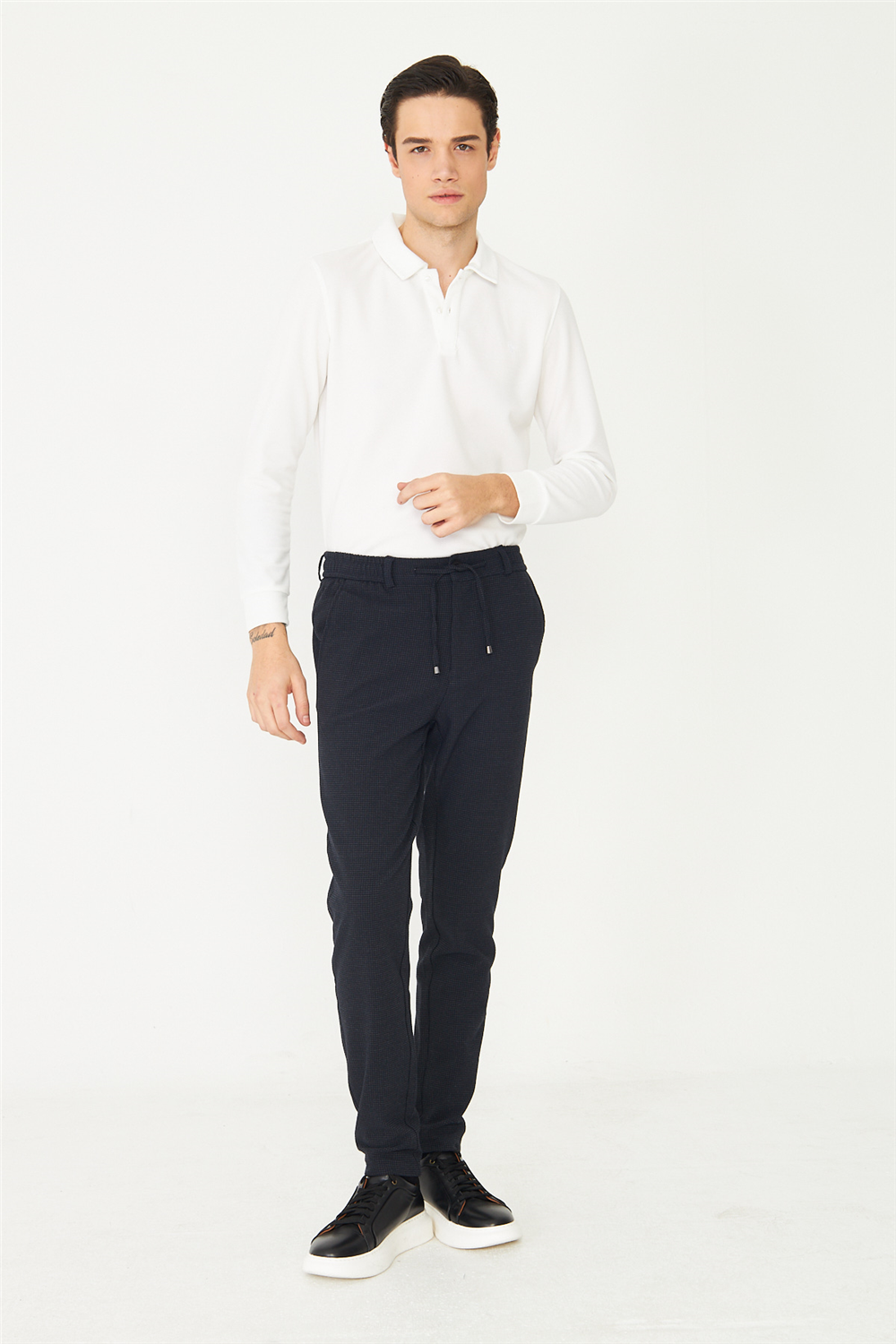 Lacivert Mikro Desenli Bağcıklı Modern Jogger Pantolon