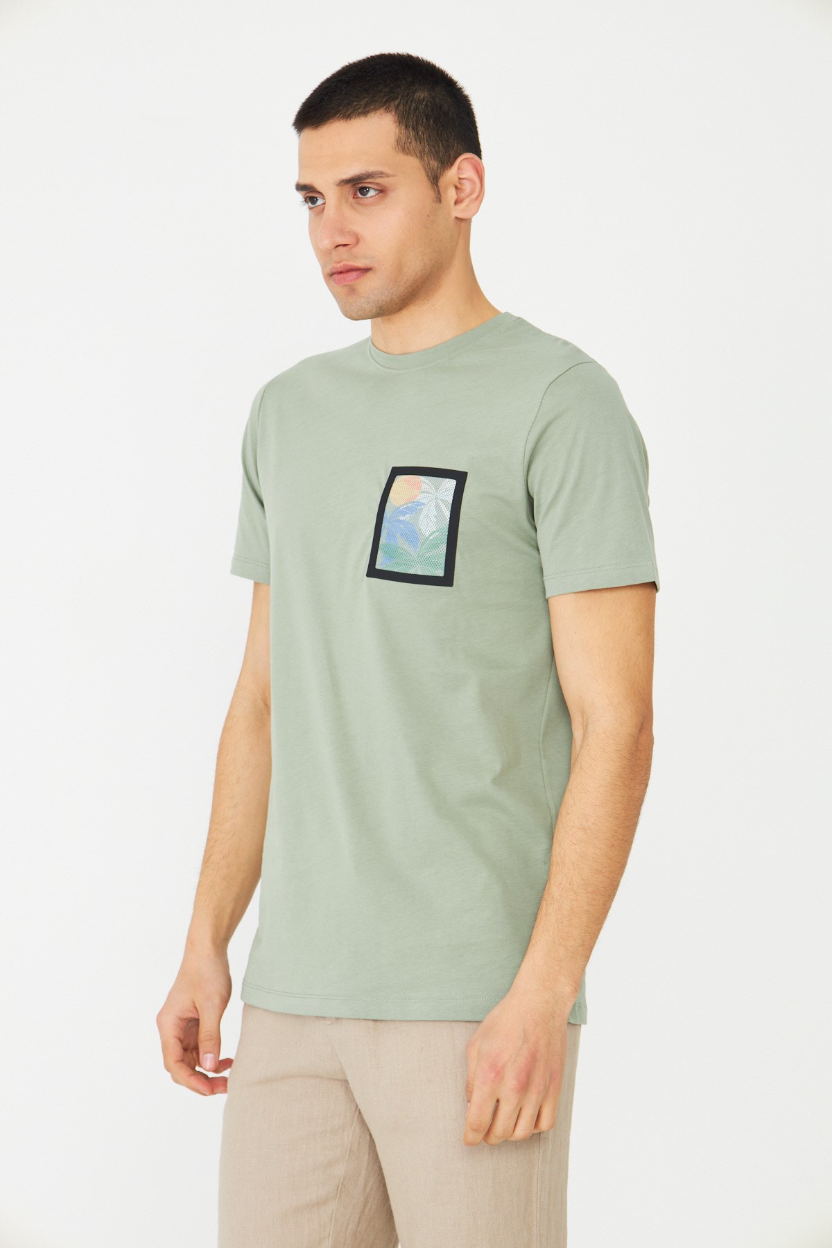 Yeşil Bisiklet Yaka Baskı Detaylı Erkek T-Shirt
