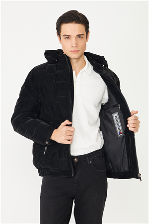 Siyah Kapüşonlu Termal Isı Yalıtımlı Şişme Mont