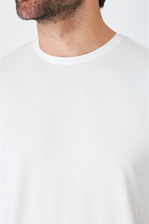 Beyaz Bisiklet Yaka Basic T-Shirt