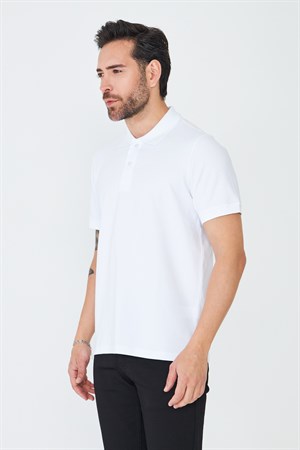 Beyaz Çift Düğmeli Klasik Polo Yaka Tişört