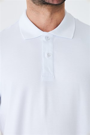 Beyaz Çift Düğmeli Klasik Polo Yaka Tişört