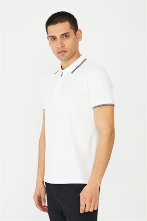 Beyaz Fermuarlı Polo Yaka Erkek T-Shirt
