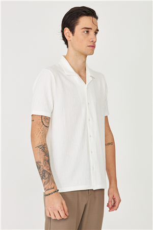 Beyaz Gömlek T-Shirt 
