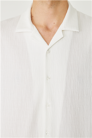 Beyaz Gömlek T-Shirt 