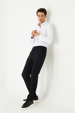 Beyaz Düğmeli Yaka Uzun Kollu Gömlek Slim Fit