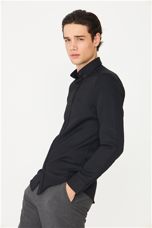 Siyah Düğmeli Yaka Uzun Kollu Gömlek Slim Fit